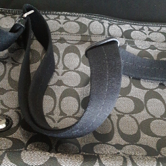 Coach Signature Diaper Messenger Bag, EUC-NO OFFERS - Picture 15 of 15